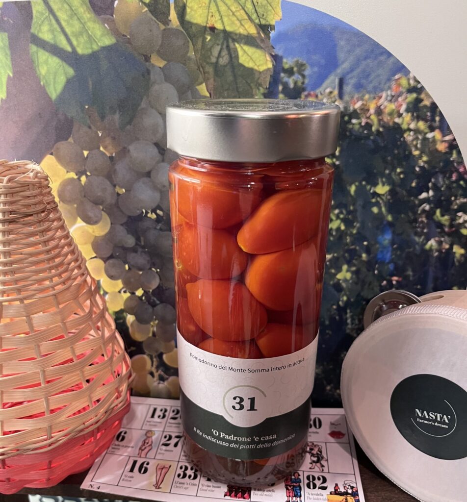 pomodori del monte somma interi in acqua n31 o padrone e casa nasta in vetro